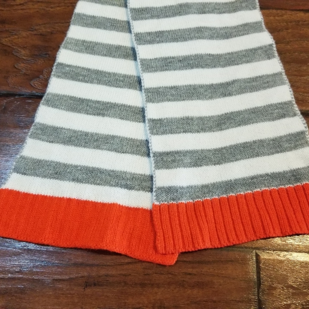 Scarf - Picture 4 of 4